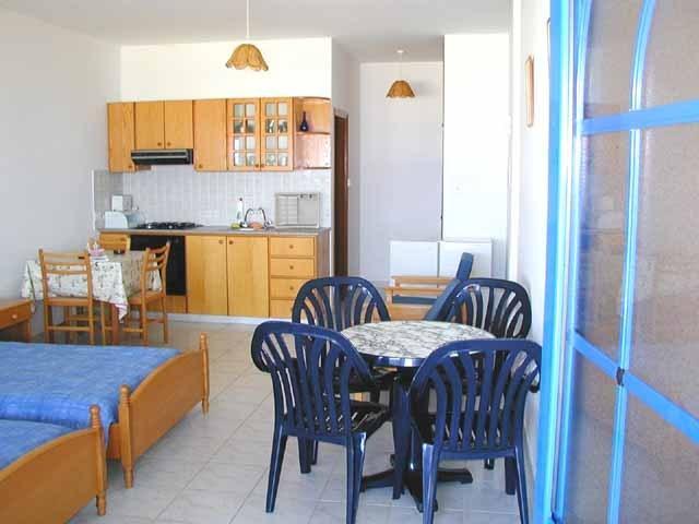 Sun Camero Apartments Помос Номер фото
